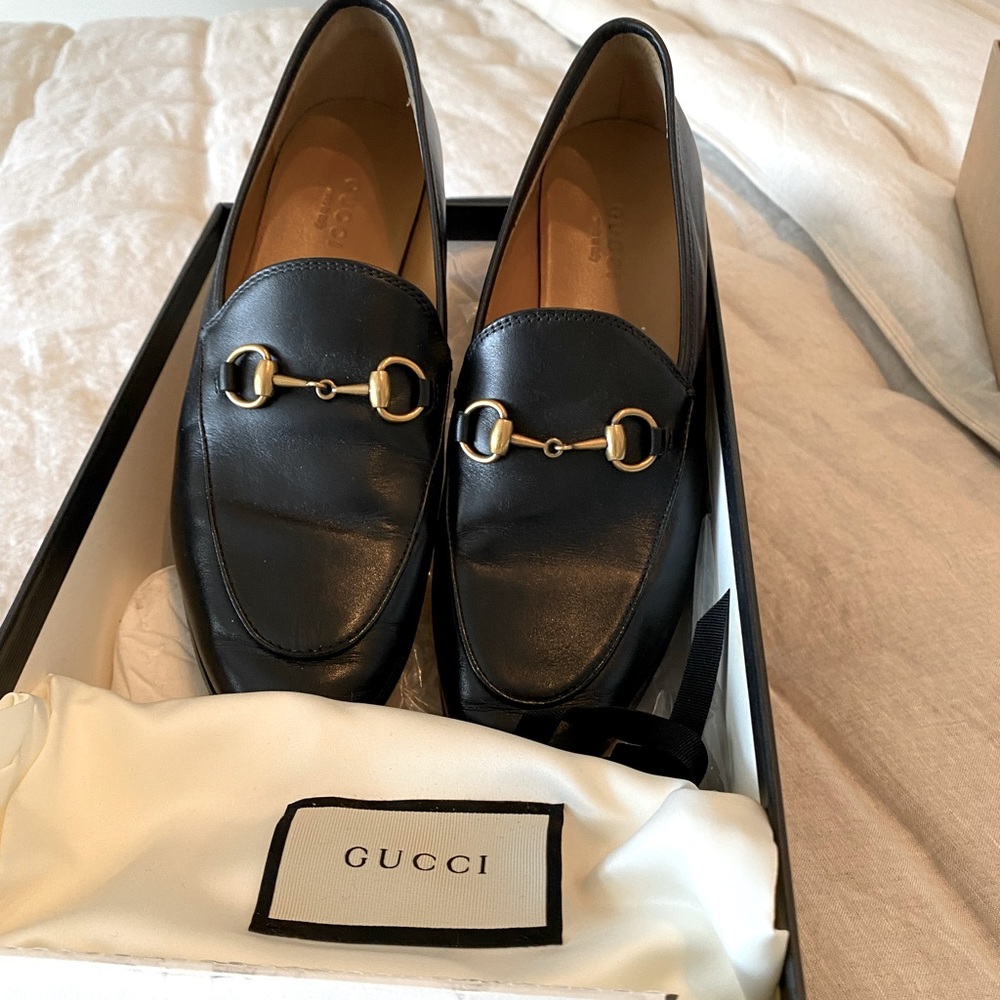 Gucci loafers in black. Size 37/7